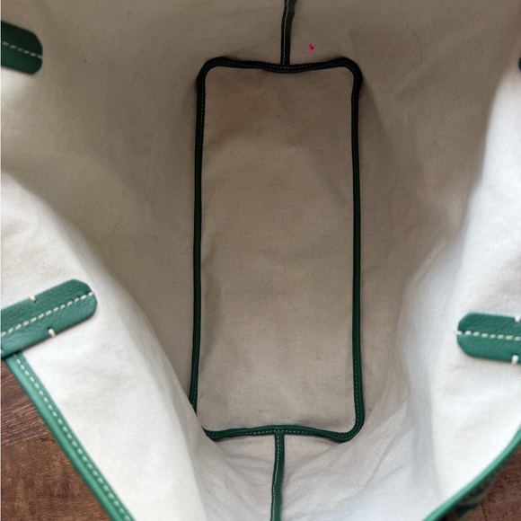 Goyard Saint Louis PM Emerald Green Tote with Pouch - very good condition - Picture 4 of 6